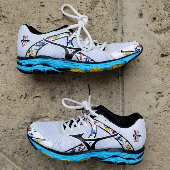 mizuno multicolor